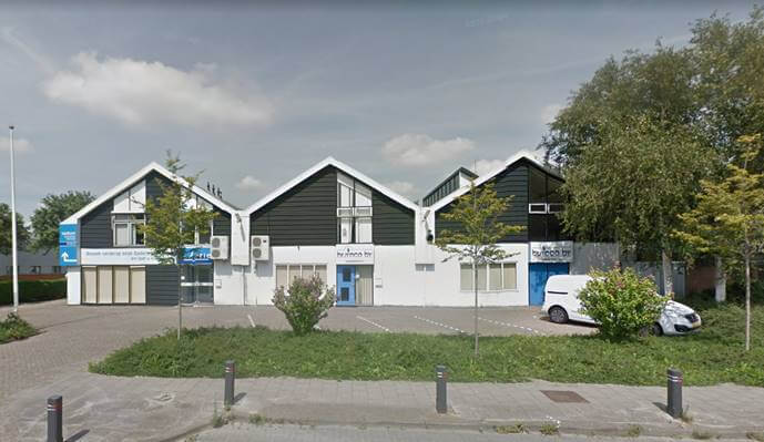 The building at the Van der Waalsstraat.